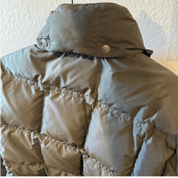 J. CREW - EUC Expedition Down Puffer - Dark Forest Green - Picture 9 of 13